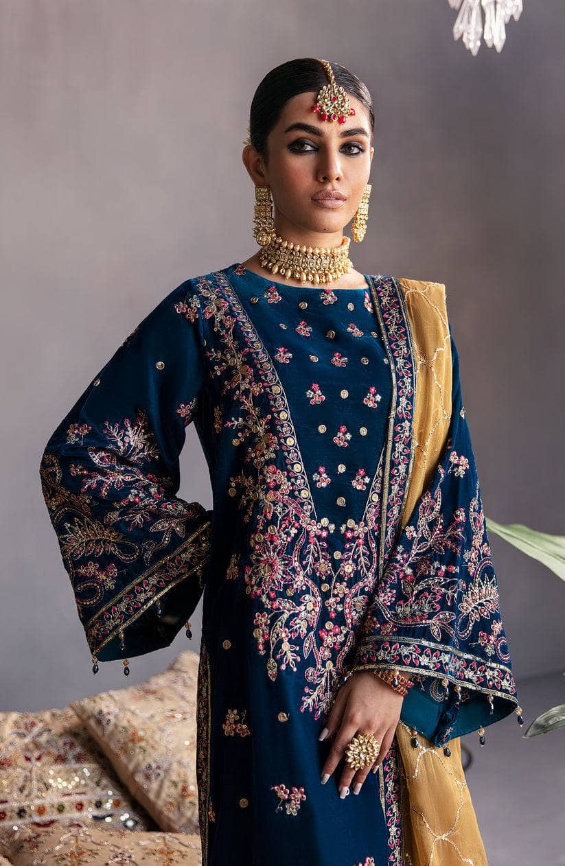 ing_emaan_adeel_velvet_awwal_boutique
