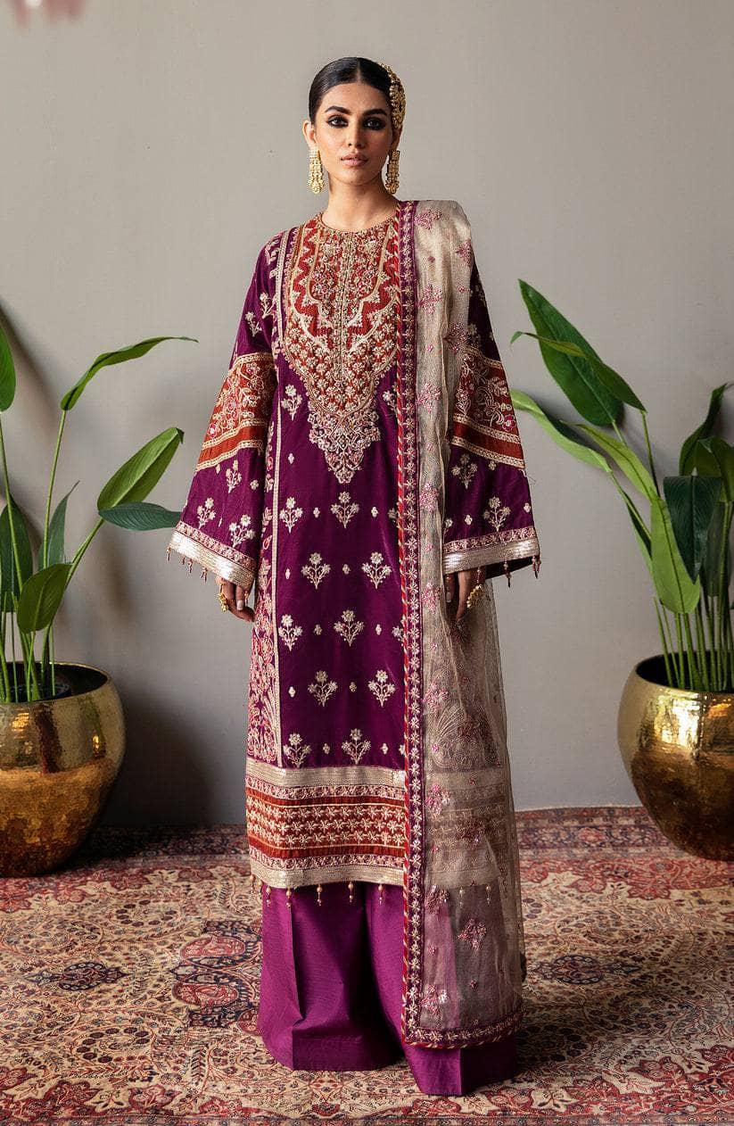 ing_emaan_adeel_velvet_awwal_boutique