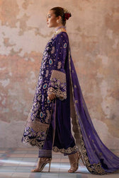 img_emaan_adeel_velvet_awwal_boutique