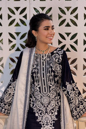 img_emaan_adeel_velvet_awwal_boutique
