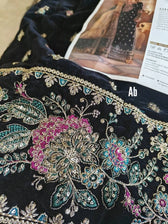 img_emaan_adeel_velvet_awwal_boutique