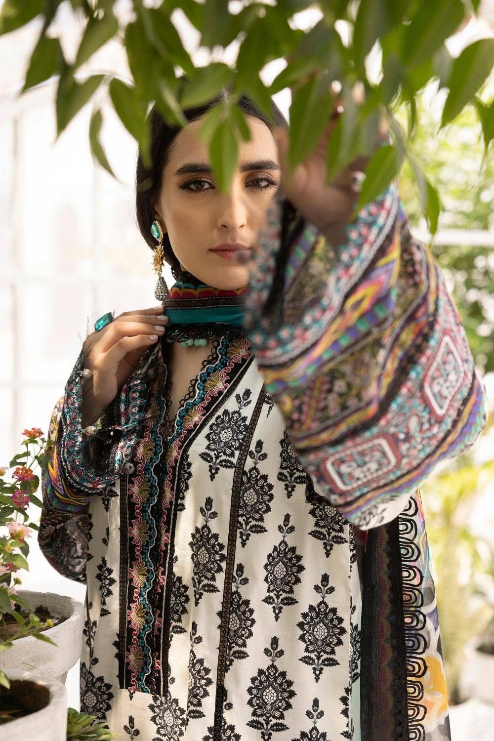 img_faiza_faisal_ittehad_lawn_23_awwal_boutique