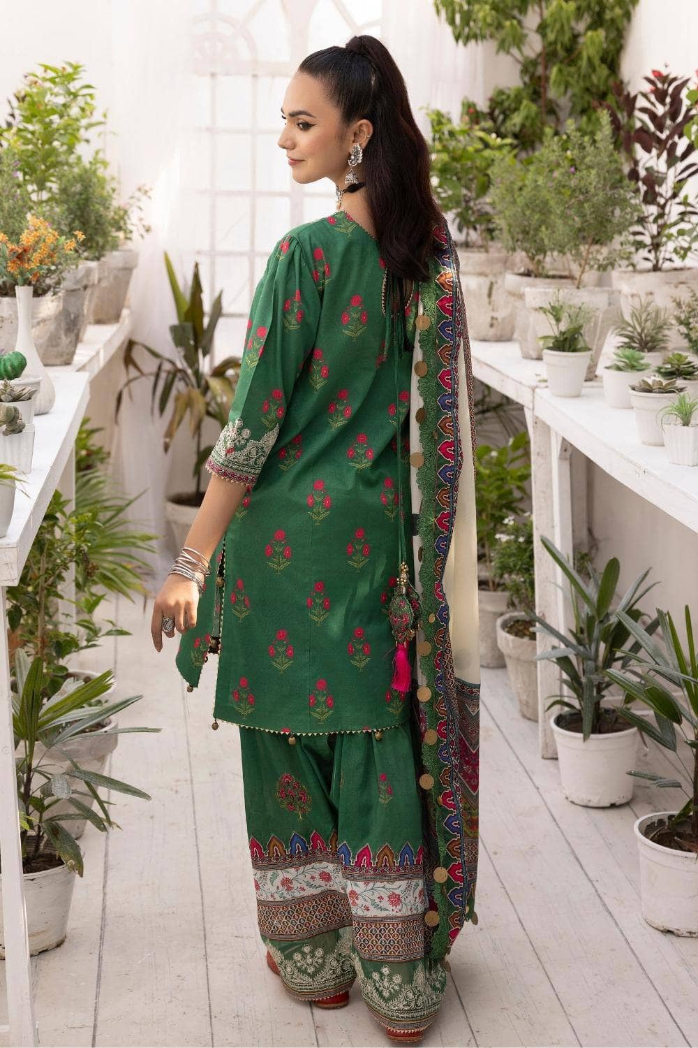 img_faiza_faisal_ittehad_lawn_23_awwal_boutique