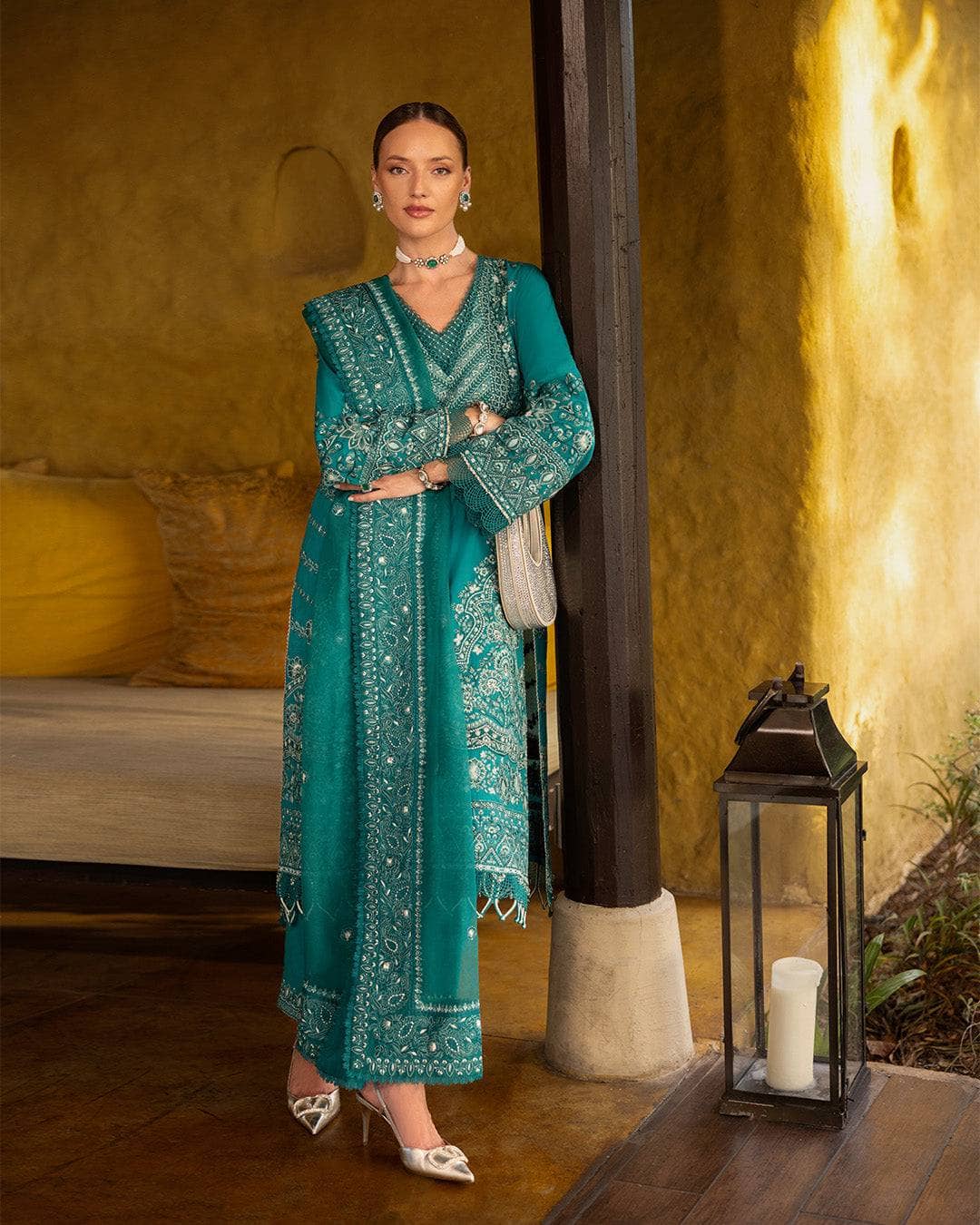 img_faiza_saqlain_lawn_tara_sutaria_awwal_boutique