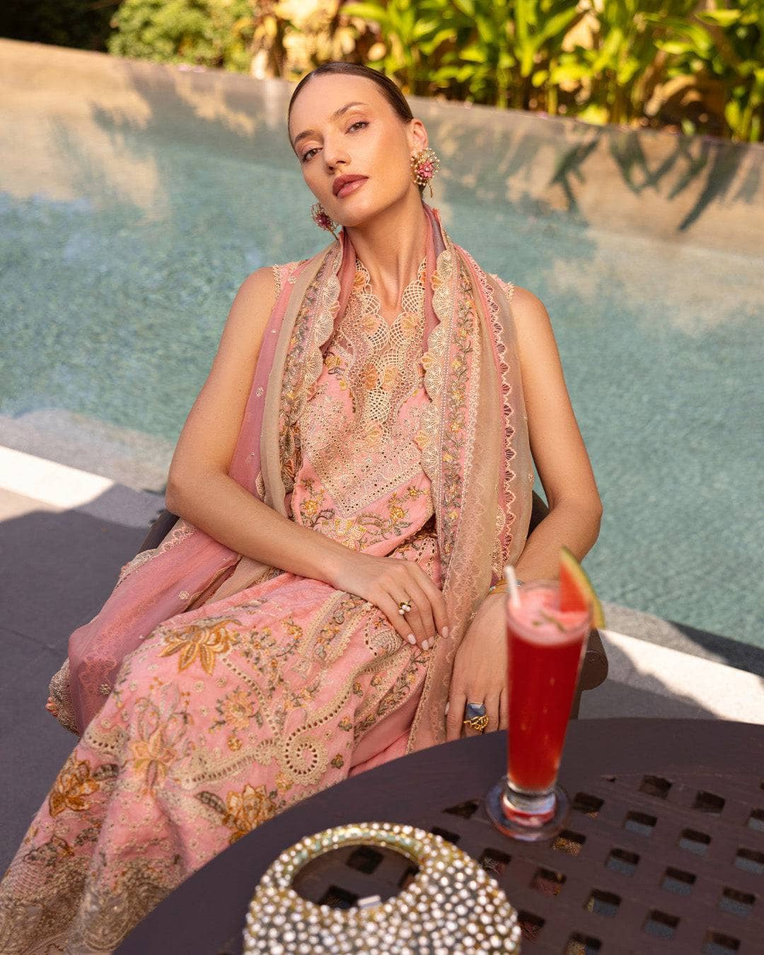 img_faiza_saqlain_lawn_tara_sutaria_awwal_boutique