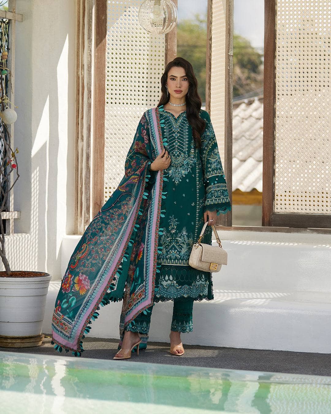 img_faiza_saqlain_lawn_24_awwal_boutique