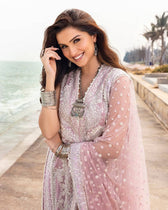 img_faiza_saqlain_lawn_tara_sutaria_awwal_boutique