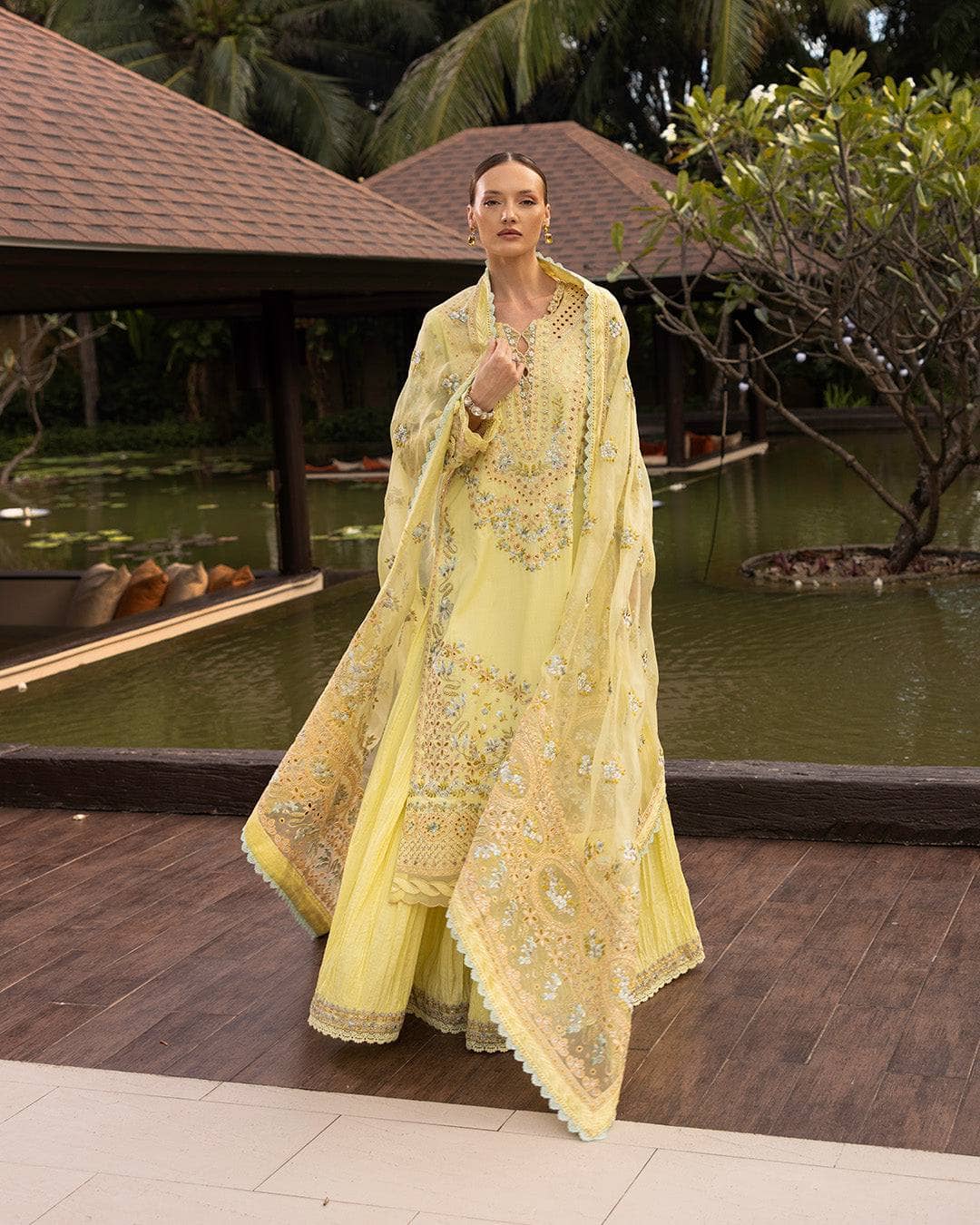 img_faiza_saqlain_lawn_tara_sutaria_awwal_boutique