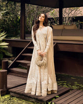 img_faiza_saqlain_lawn_tara_sutaria_awwal_boutique