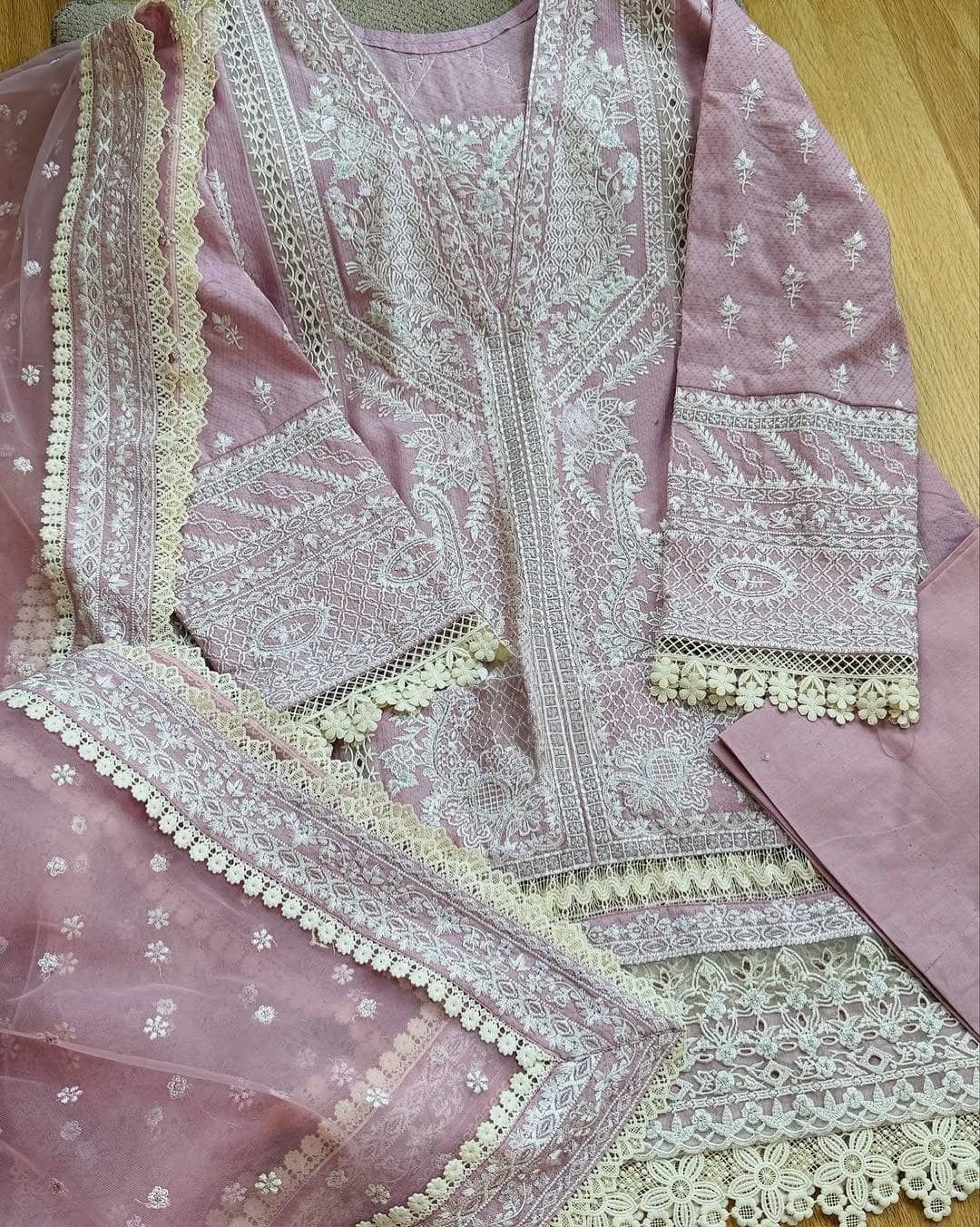 img_faiza_saqlain_awwal_boutique