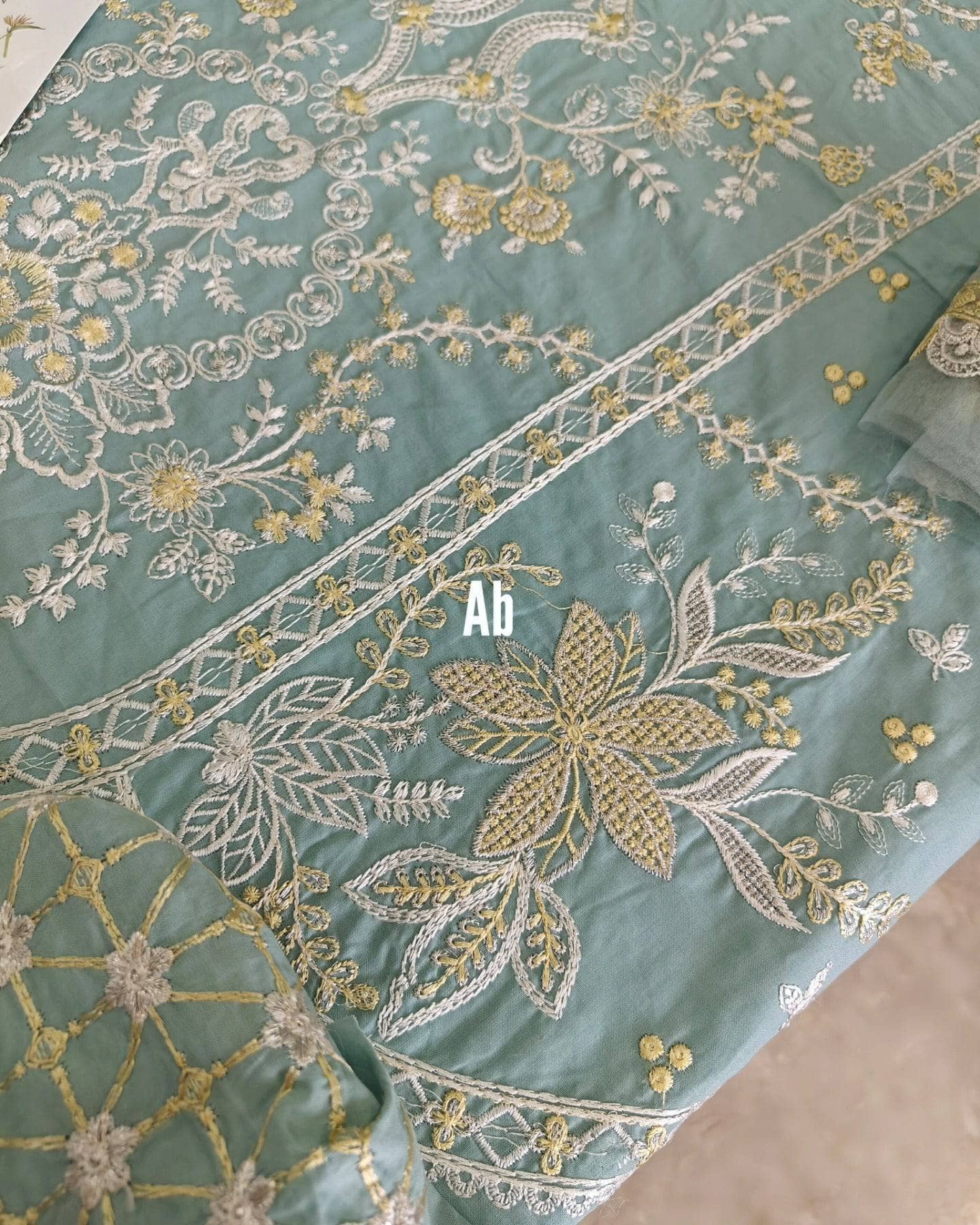 img_faiza_saqlain_awwal_boutique