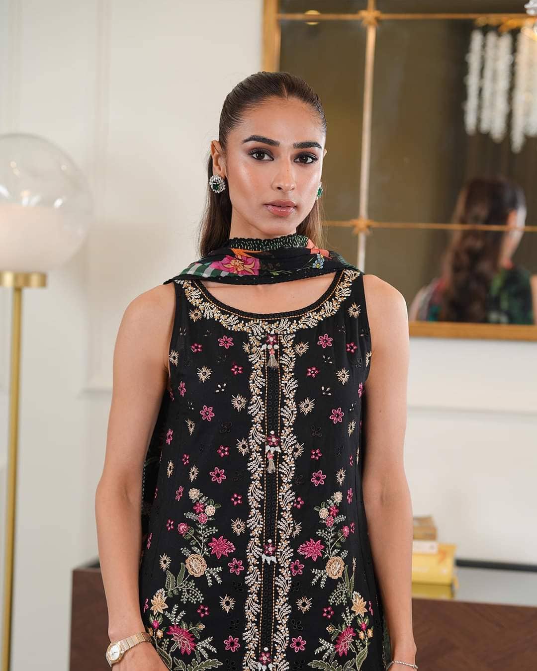 img_faiza_saqlain_awwal_boutique