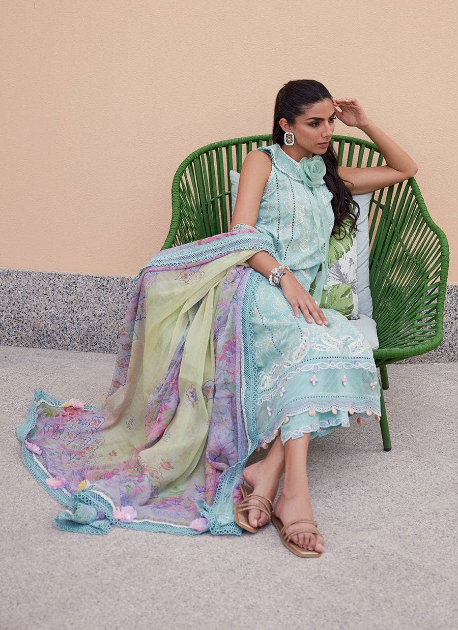 img_farah_talib_aziz_lawn_awwal_boutique