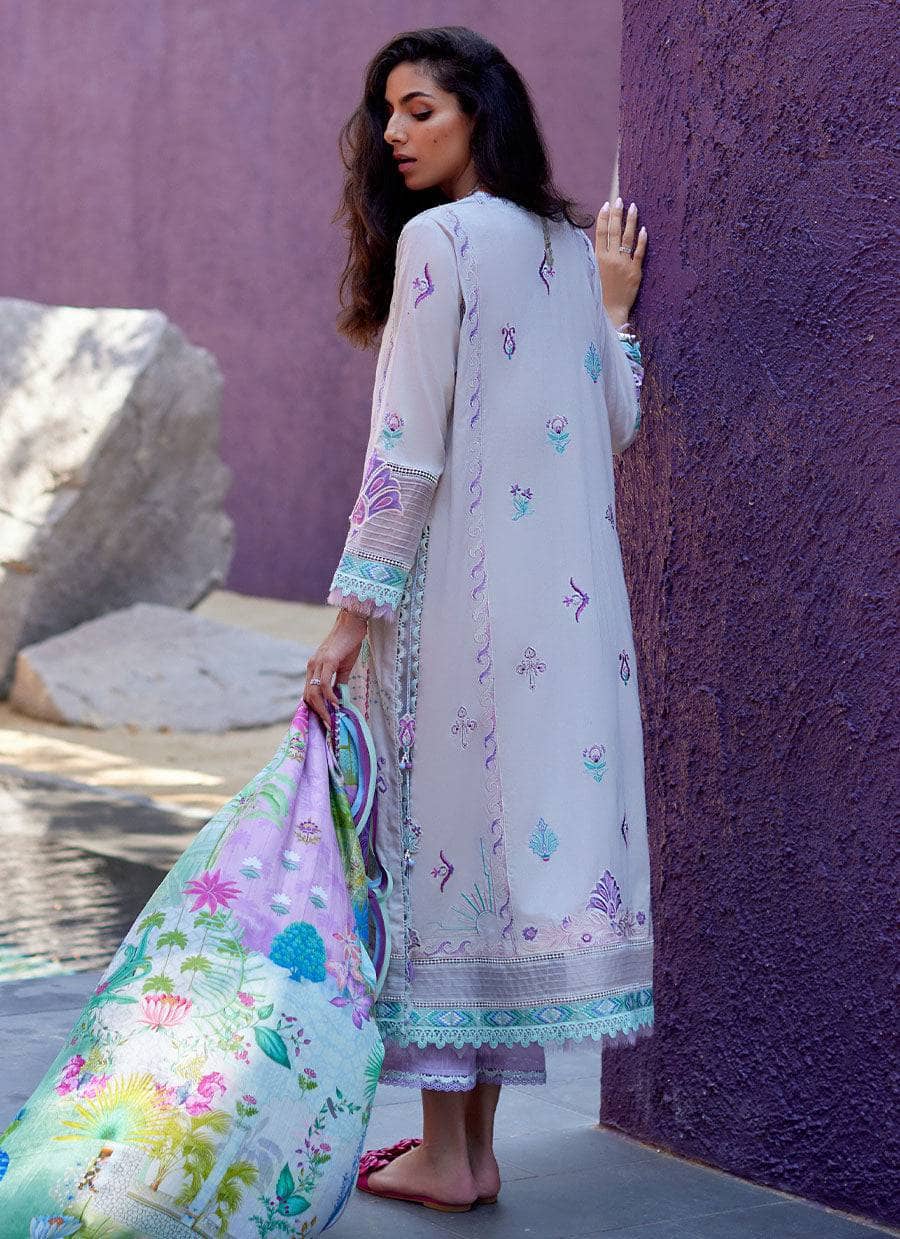 img_farah_talib_aziz_lawn_24_awwal_boutique
