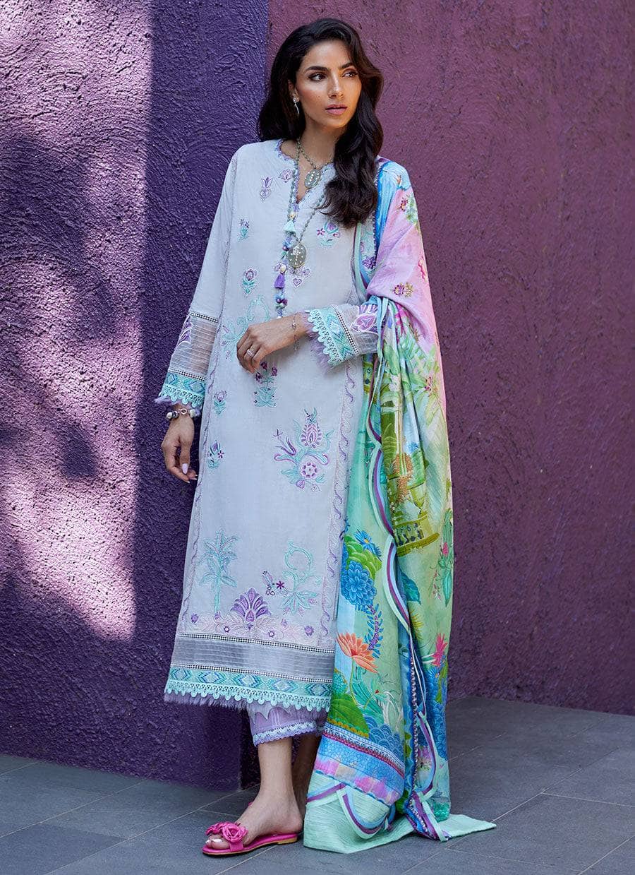 img_farah_talib_aziz_lawn_24_awwal_boutique