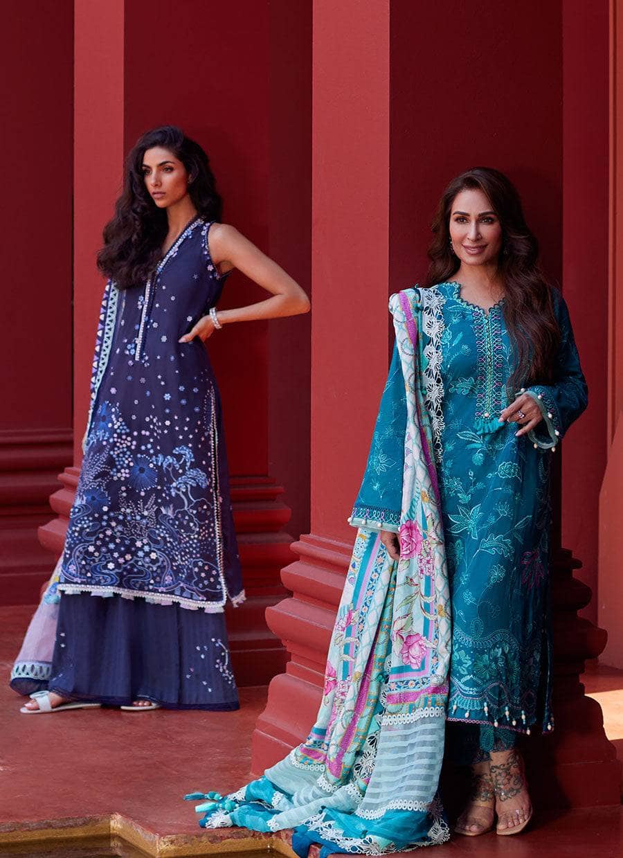 img_farah_talib_aziz_lawn_24_awwal_boutique
