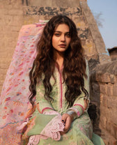 img_spotted_in_farah_talib_aziz_lawn_23_awwal_boutique