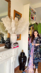 Spotted in Farah Talib Aziz Lawn/Belle Black/Black
