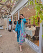 img_farah_talib_aziz_lawn_24_awwal_boutique