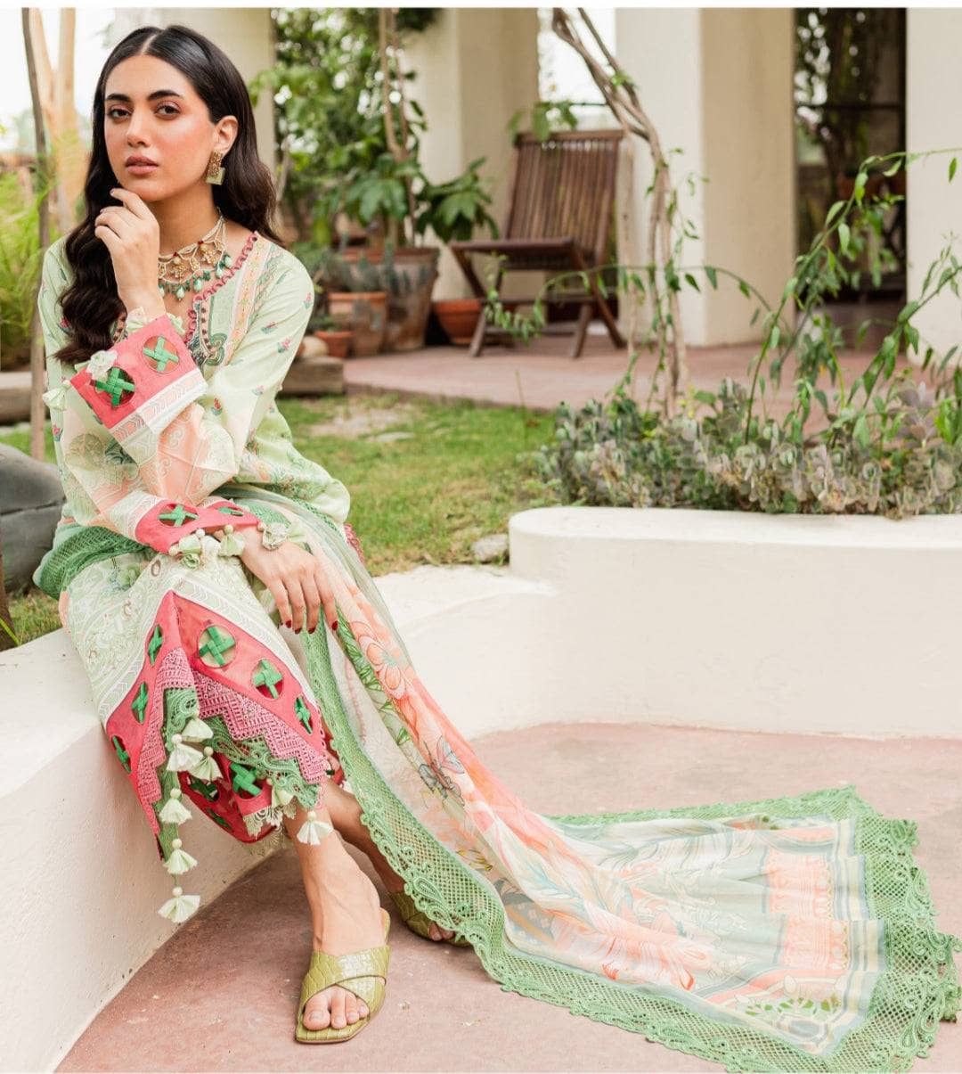 img_firdous_lawn_awwal_boutique