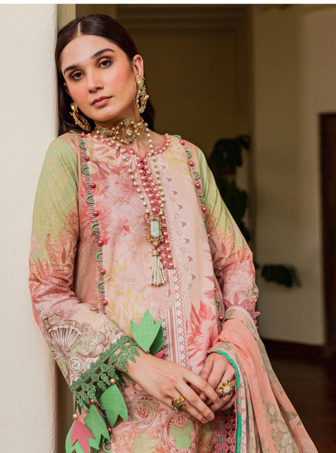 img_firdous_lawn_awwal_boutique