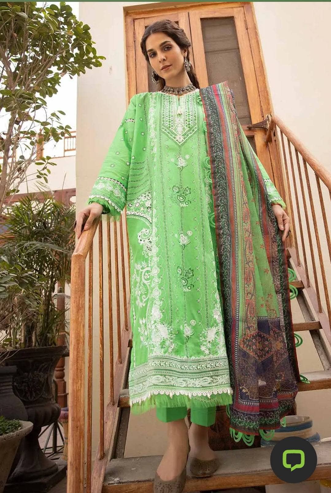 img_gul_ahmed_azalea_awwal_boutique