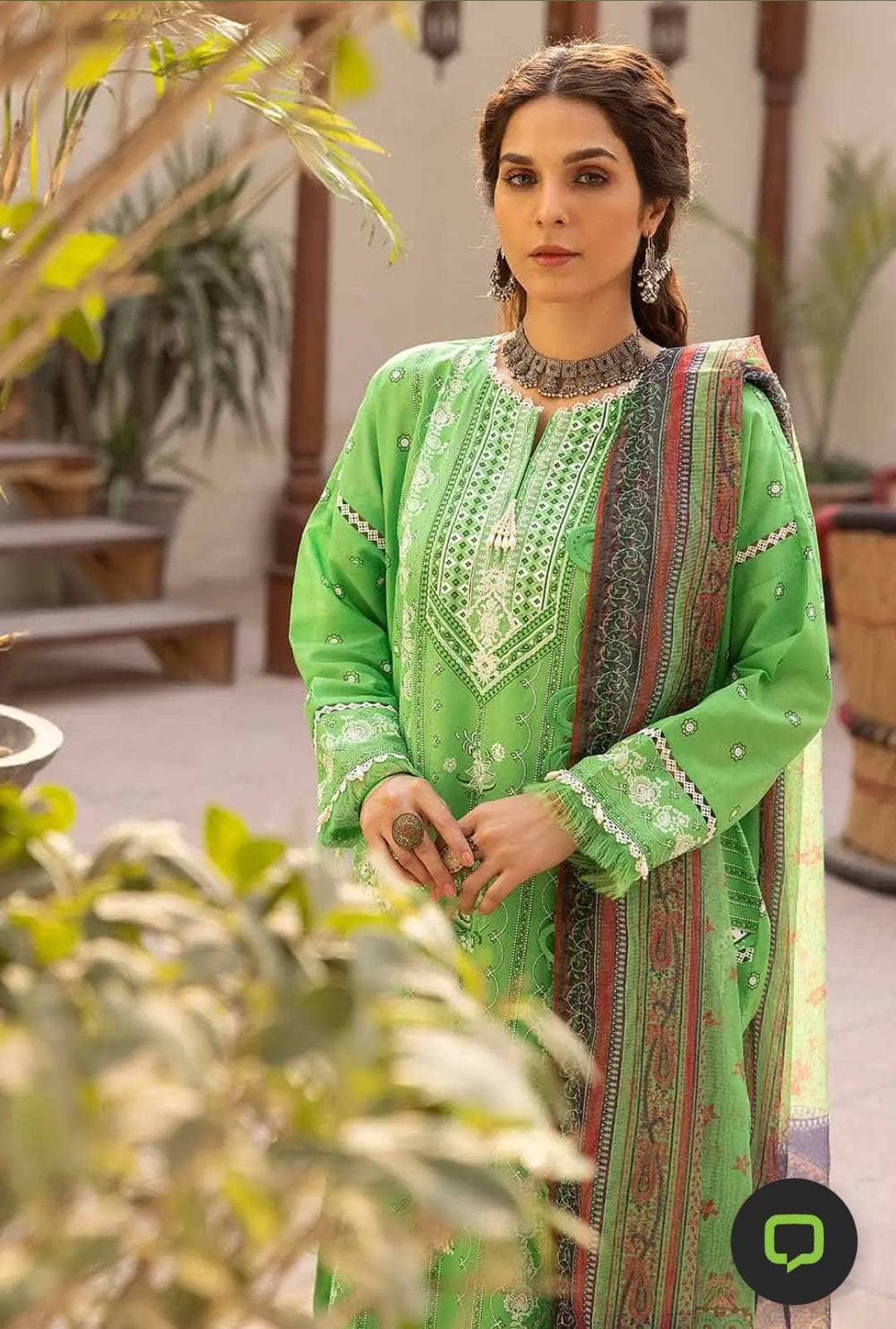 img_gul_ahmed_azalea_awwal_boutique