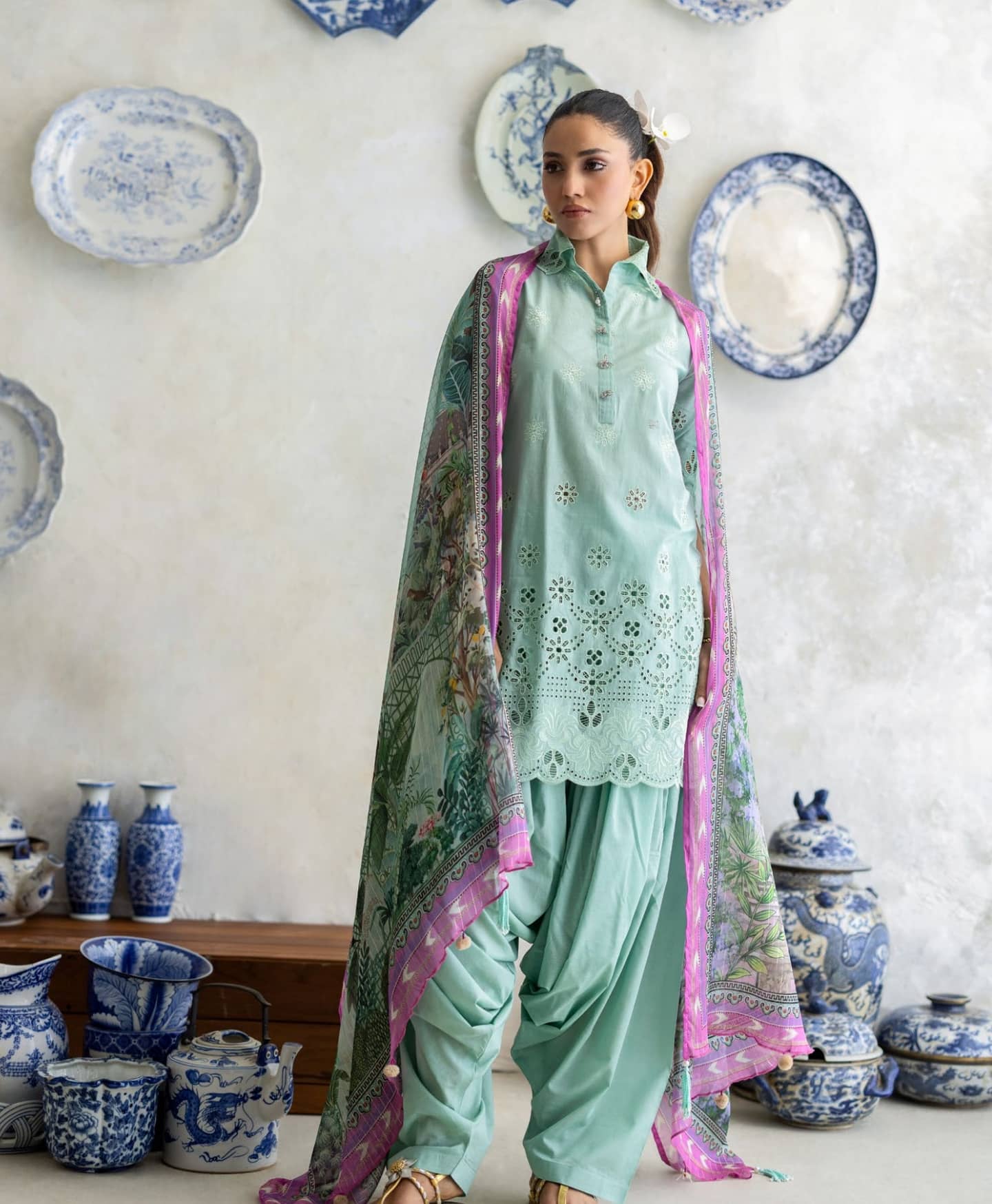 img_gul_ahmed_freesia_awwal_boutique