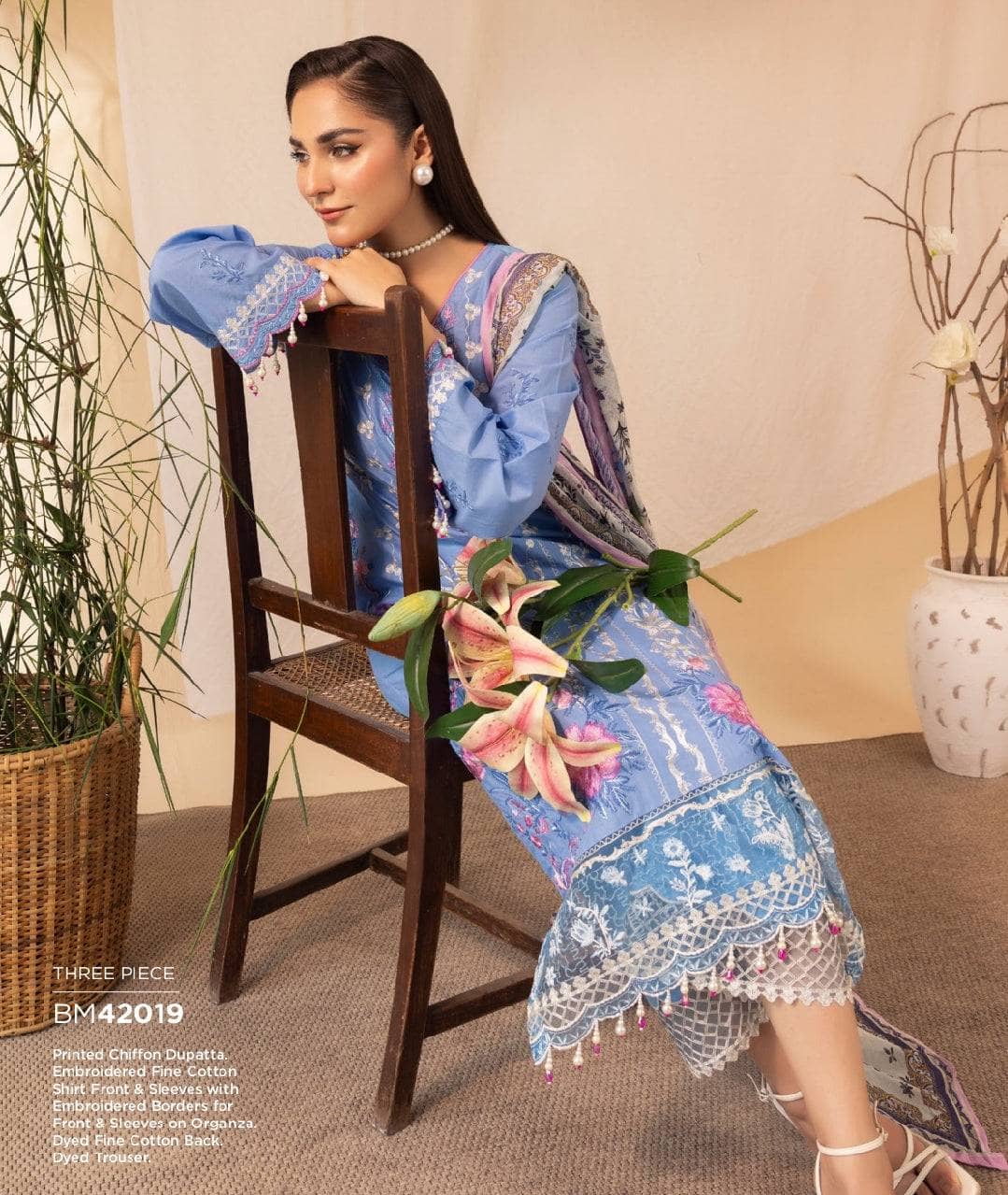 img_gul_ahmed_lawn_awwal_boutique