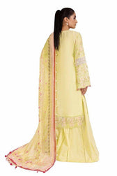 img_gul_ahmed_lawn_awwal_boutique