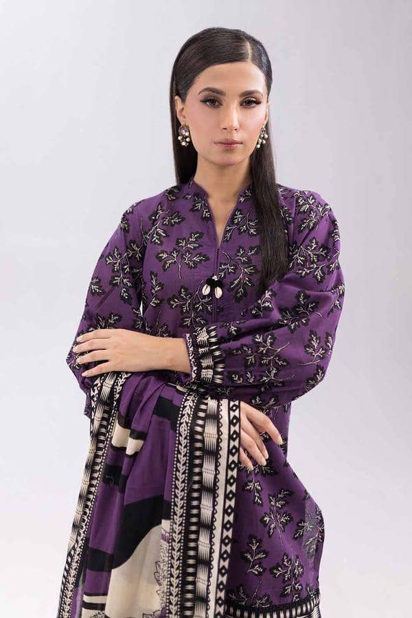Img_gul_ahmed_24_awwal_boutique