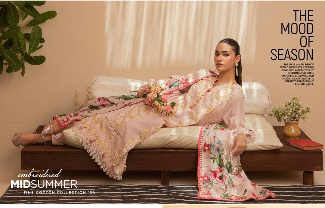 img_gul_ahmed_lawn_awwal_boutique