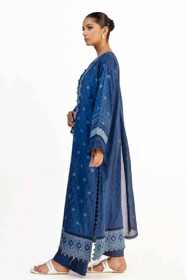 img_gul_ahmed_lawn_awwal_boutique