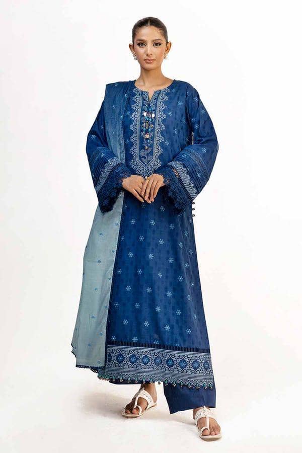img_gul_ahmed_lawn_awwal_boutique