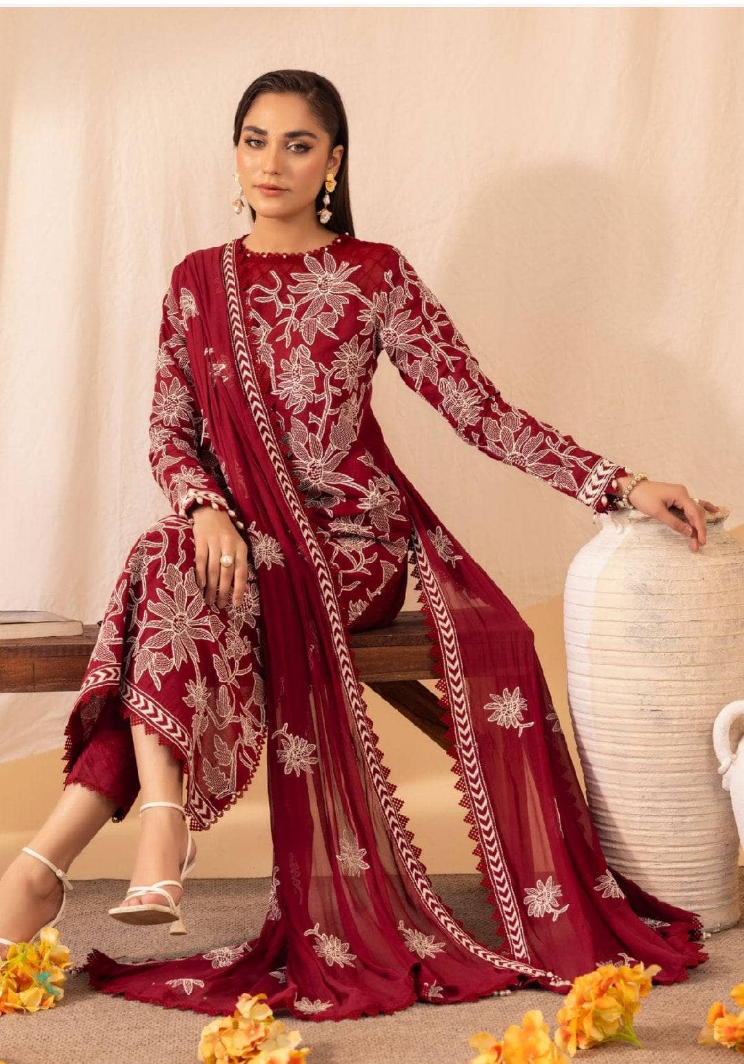 img_gul_ahmed_lawn_awwal_boutique