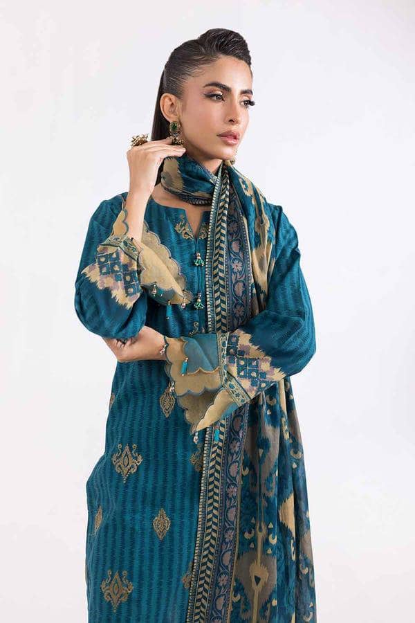 img_gul_ahmed_lawn_24_awwal_boutique
