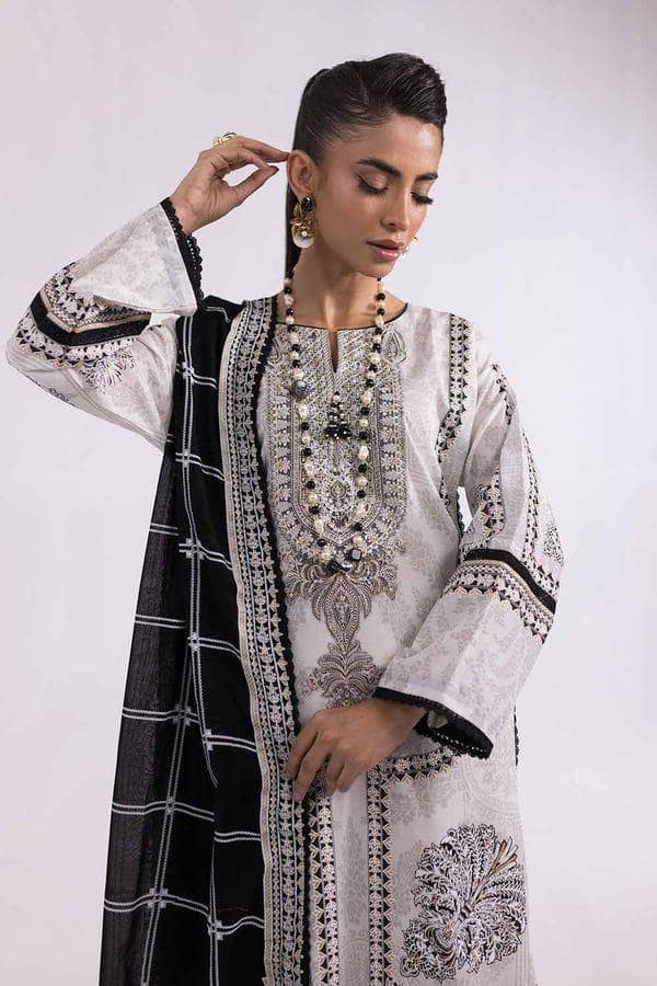 Img_gul_ahmed_24_awwal_boutique