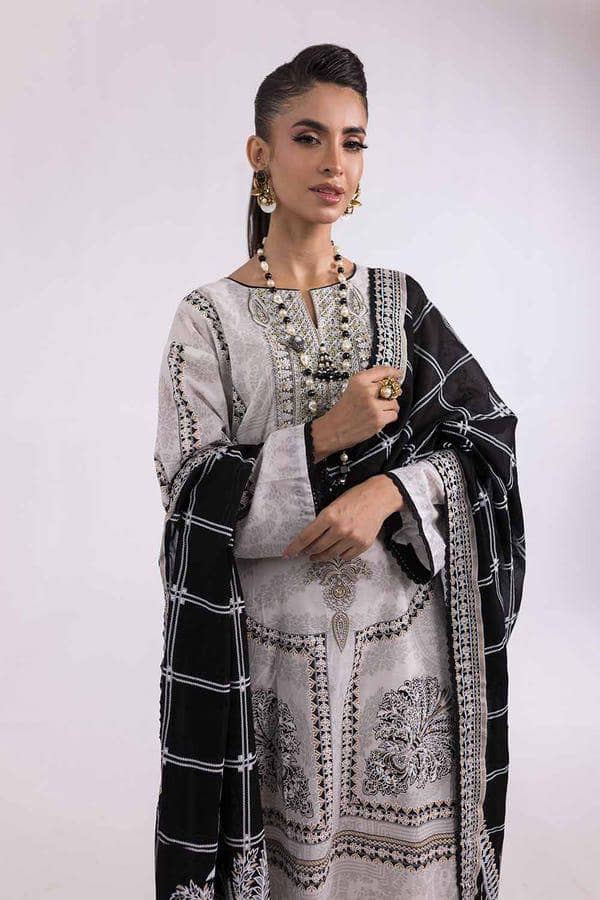 Img_gul_ahmed_24_awwal_boutique