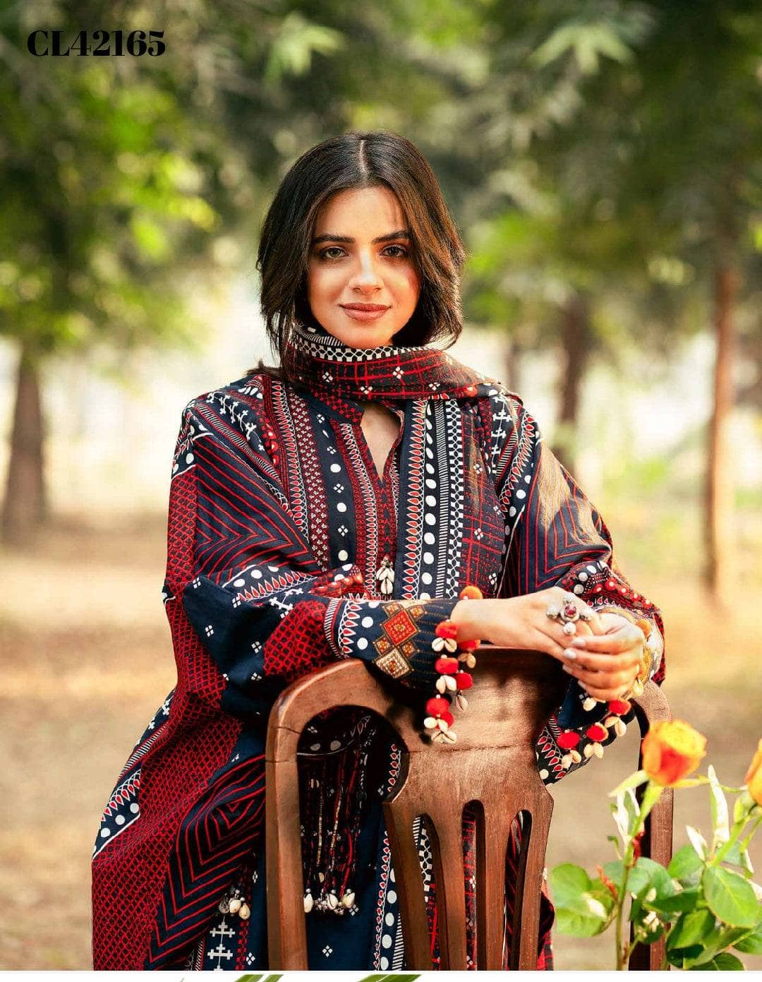 img_gul_ahmed_spring_summer_25_awwal_boutique
