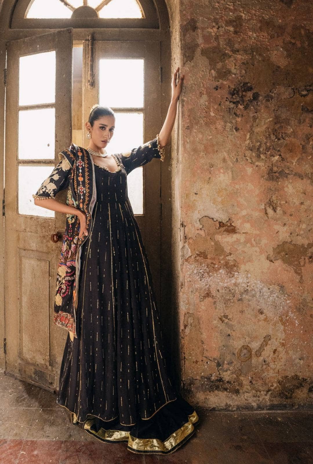 img_gul_ahmed_spring_summer_25_awwal_boutique