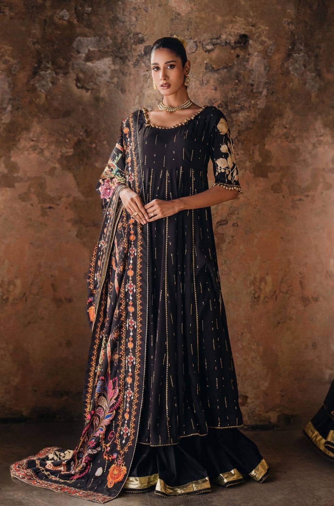 img_gul_ahmed_spring_summer_25_awwal_boutique