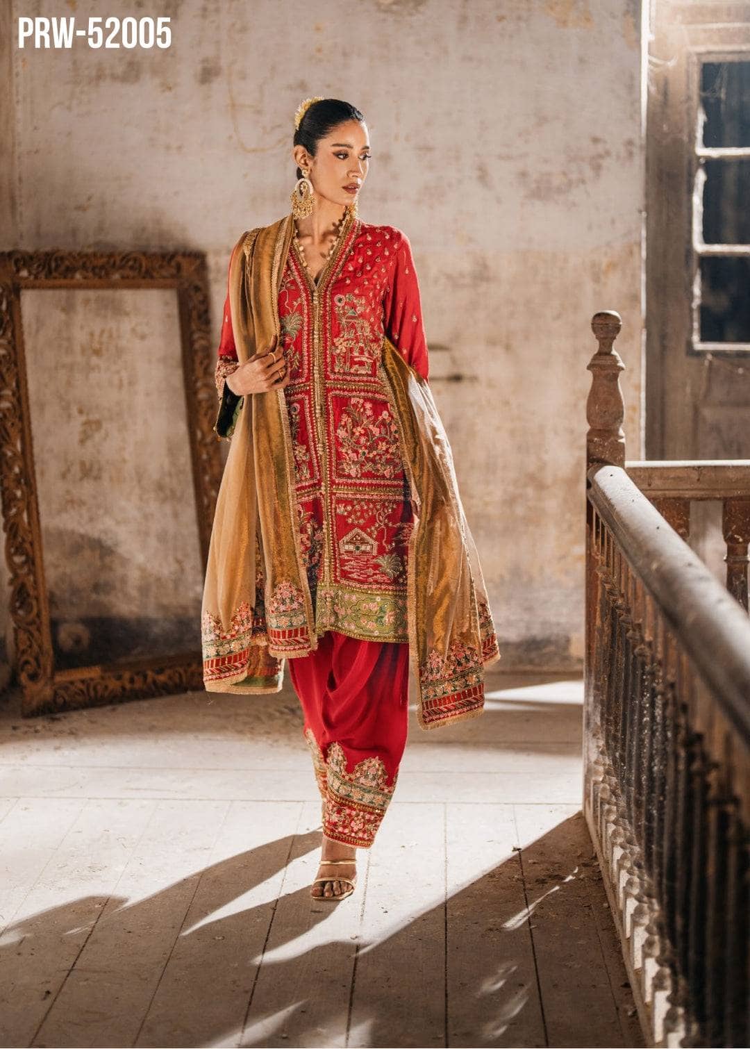 img_gul_ahmed_spring_summer_25_awwal_boutique