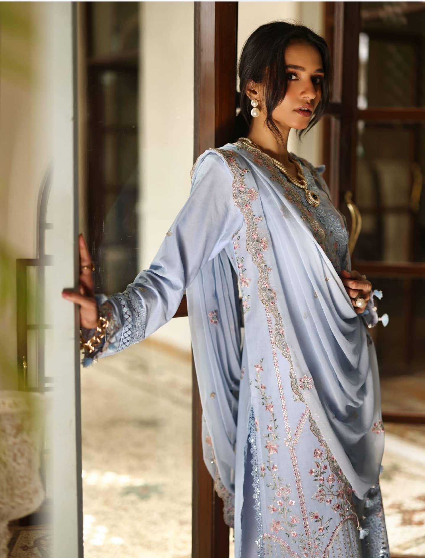img_gul_ahmed_lawn_awwal_boutique
