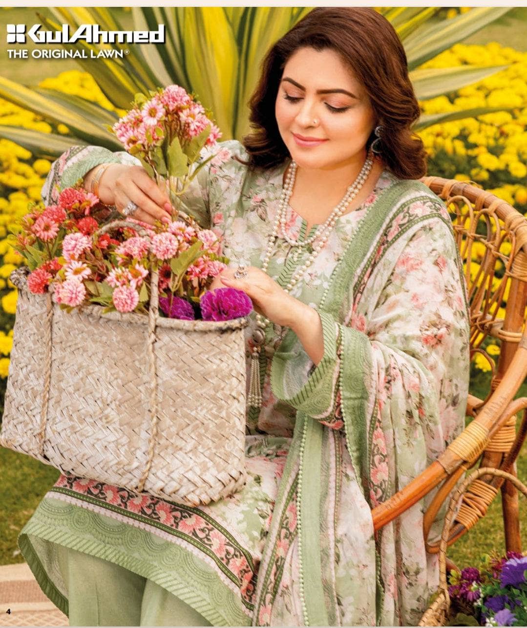 img_gul_ahmed_mothers_collection_awwal_boutique