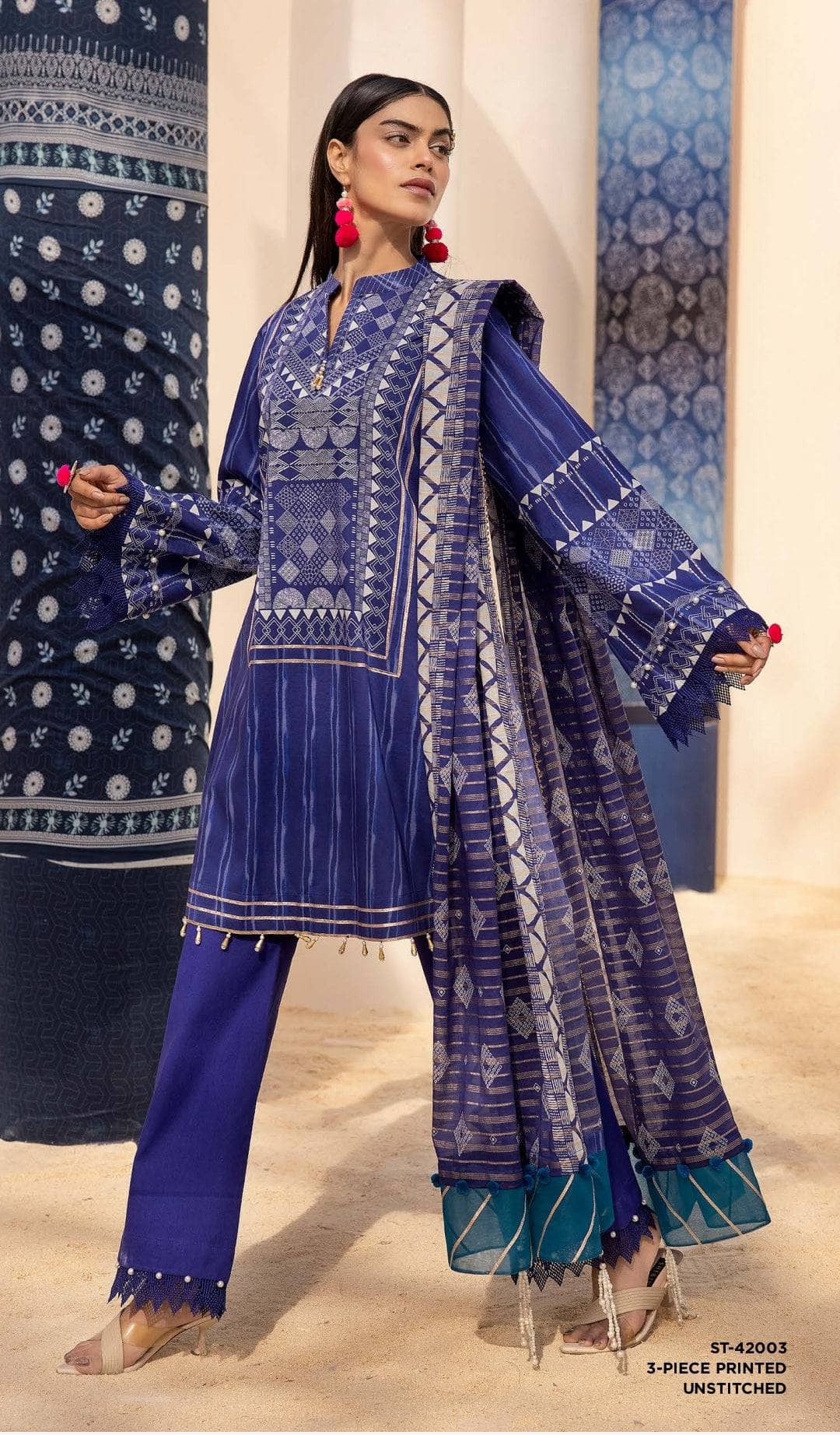 img_gul_ahmed_lawn_24_awwal_boutique