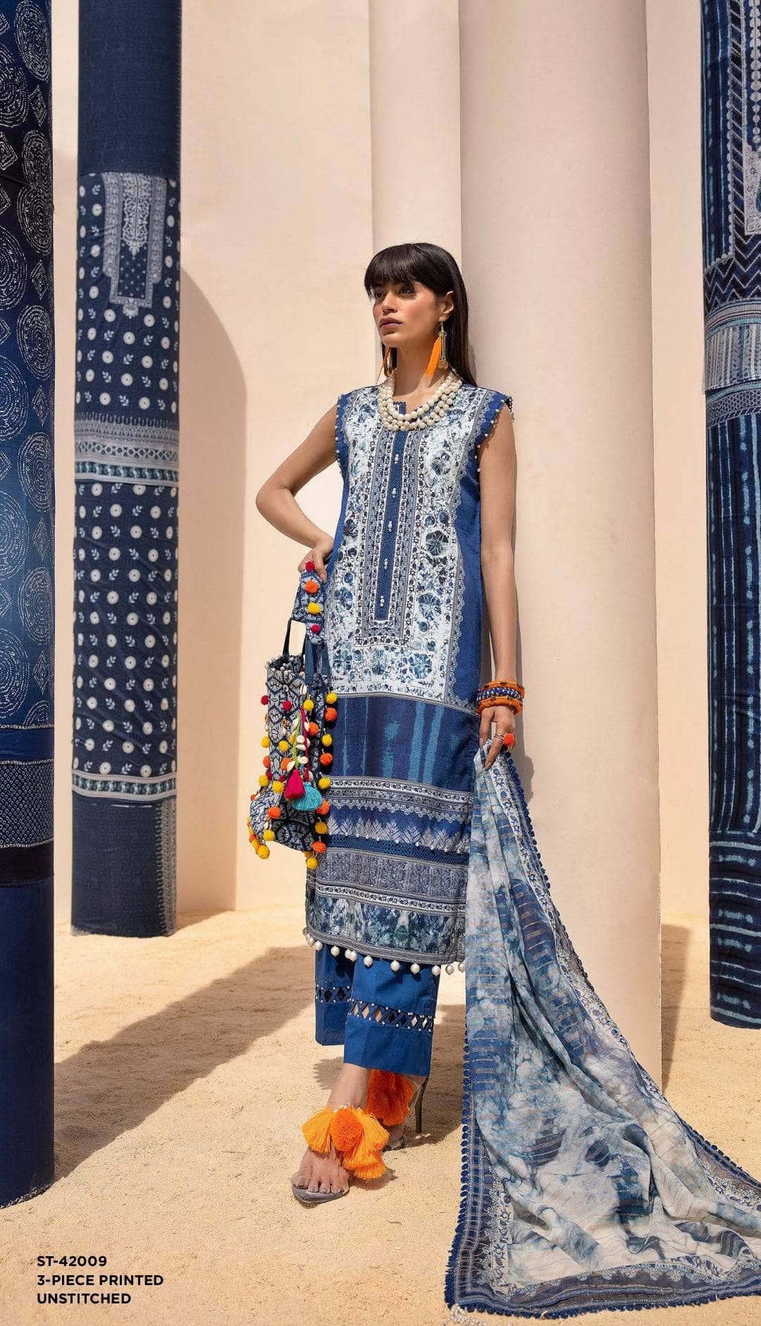 img_gul_ahmed_lawn_24_awwal_boutique