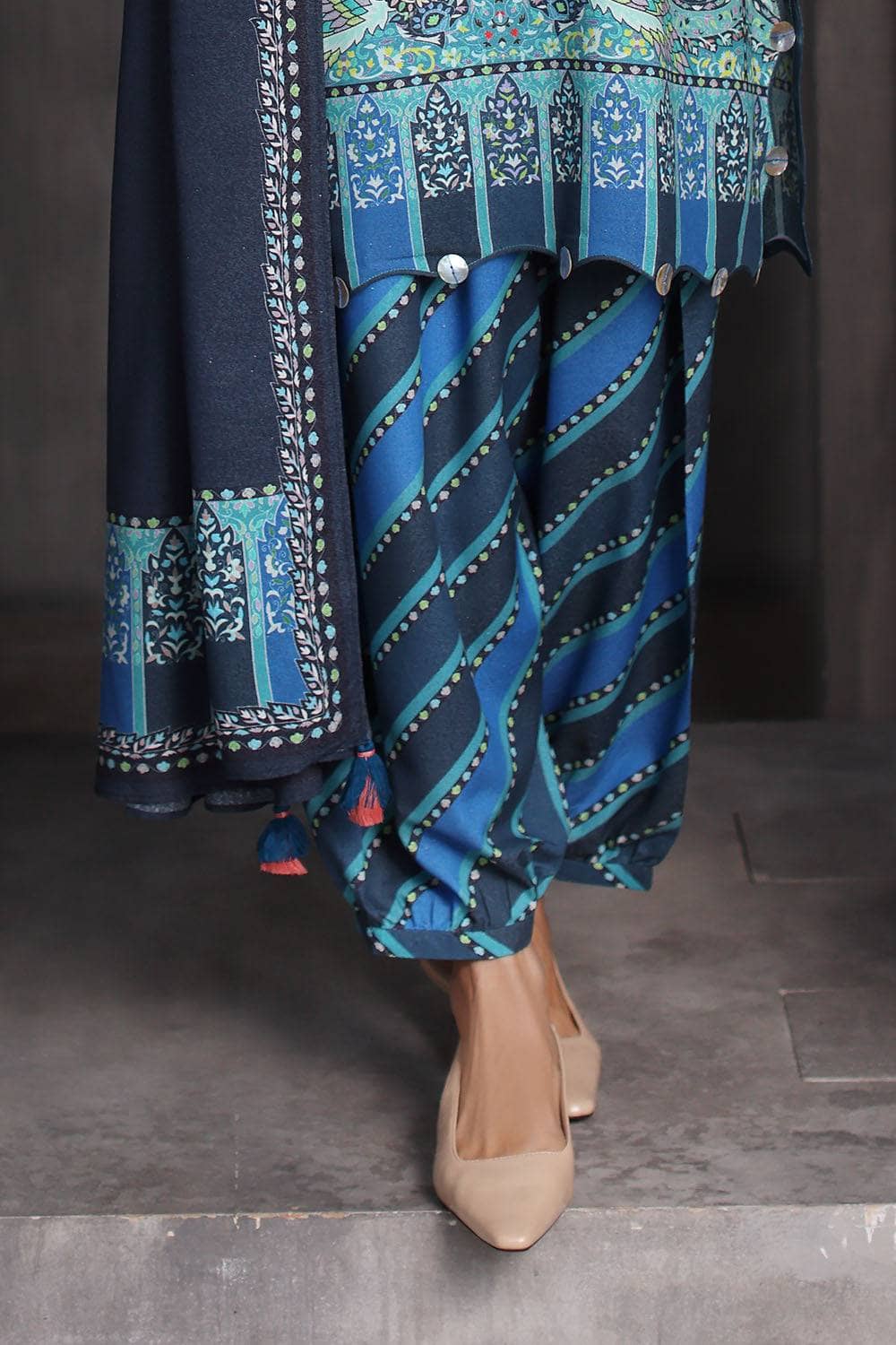 Gul Ahmed Arctic Aura/Karandi/AY 62022
