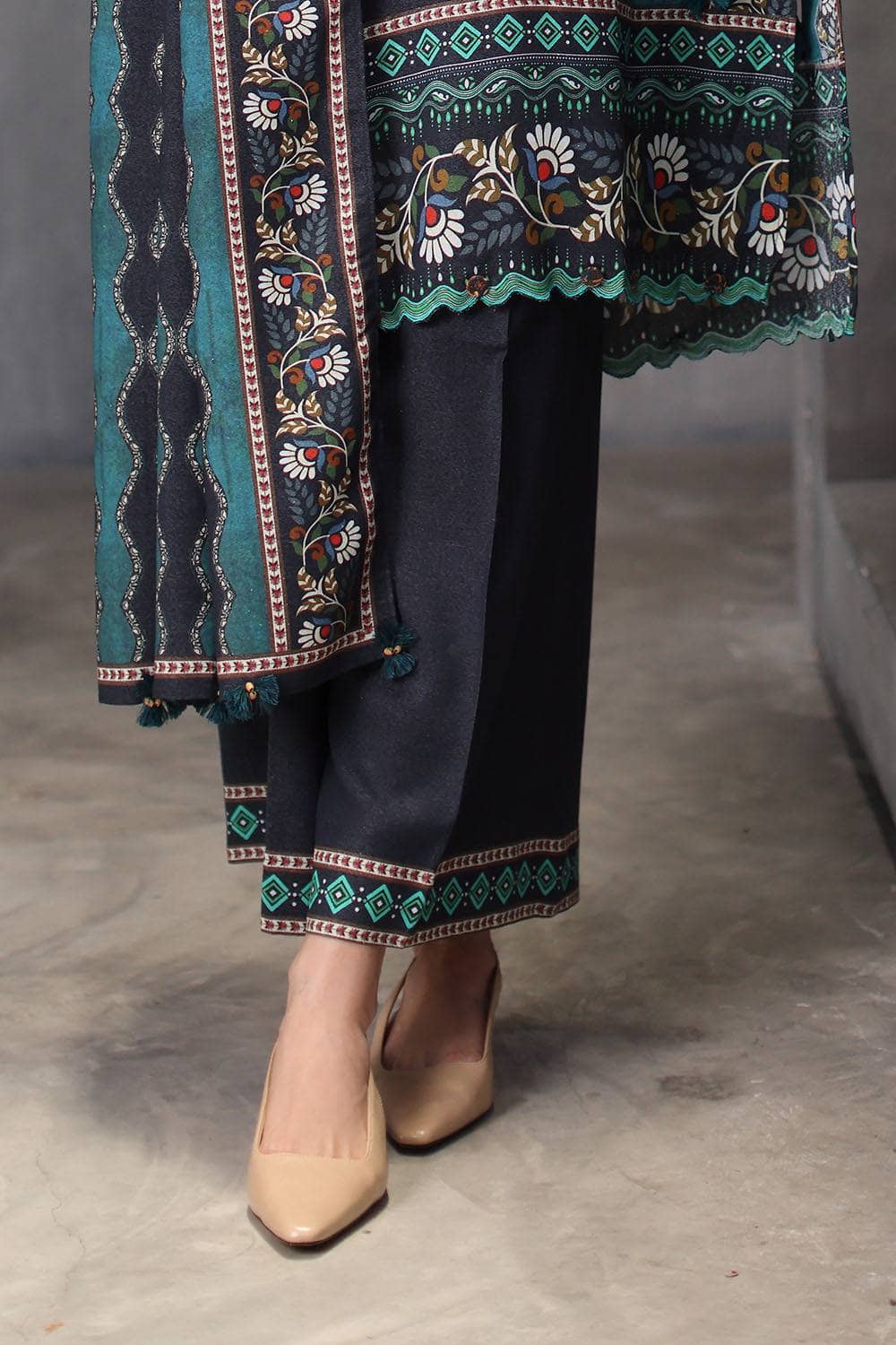 Gul Ahmed Arctic Aura/Karandi/AY 62023