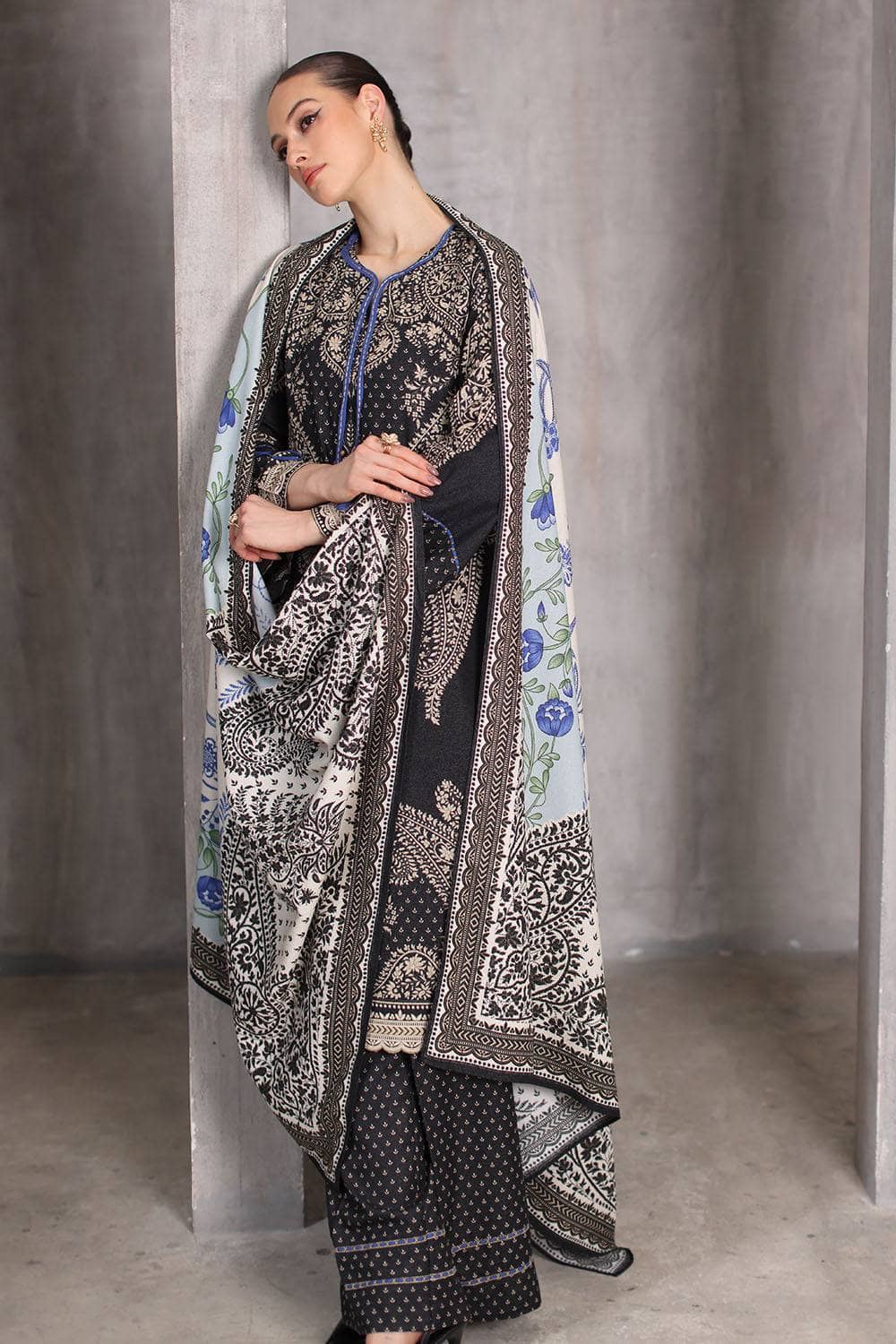 Gul Ahmed Arctic Aura/Karandi/AY 62024