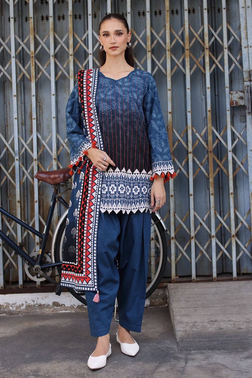 Gul Ahmed Arctic Aura/Khaddar/K 52048